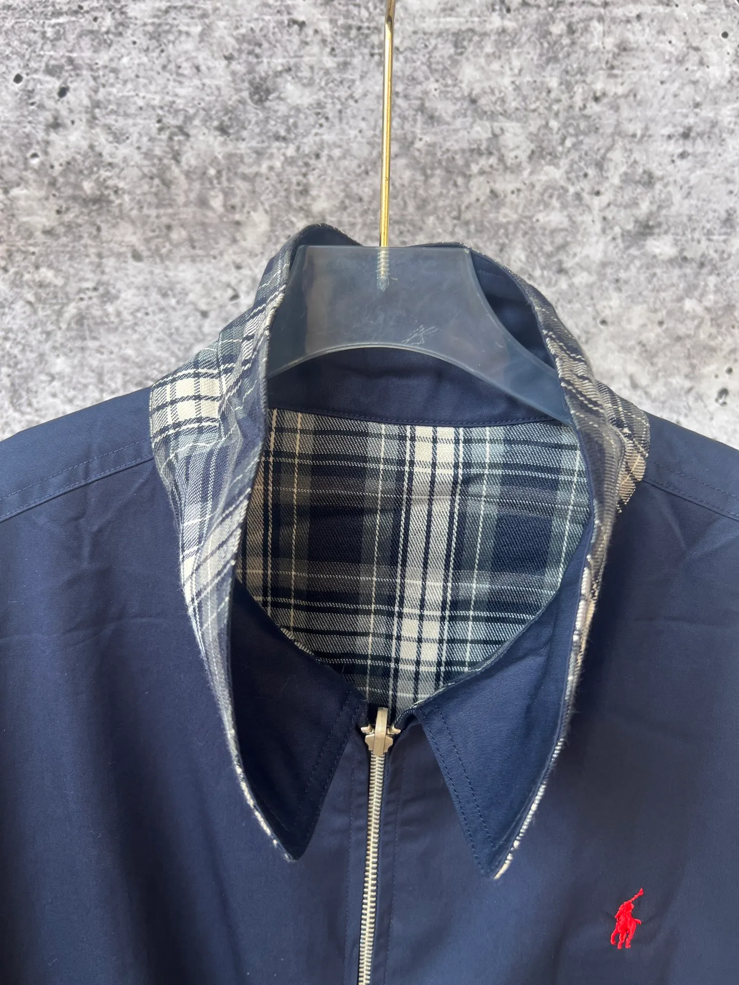 P390 Ralph Lauren autumn reversible jacket for men and women at the same price, reversible, one side is pure cotton woven, the inner plaid pattern, embroidery on both sides, and the craftsmanship details are restored